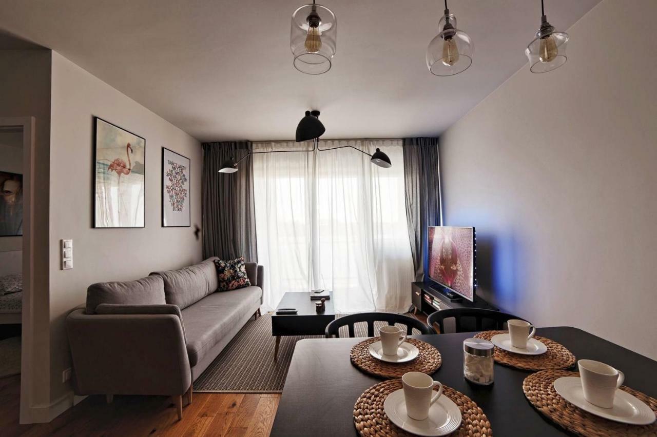 One Apartment Сьрем Экстерьер фото