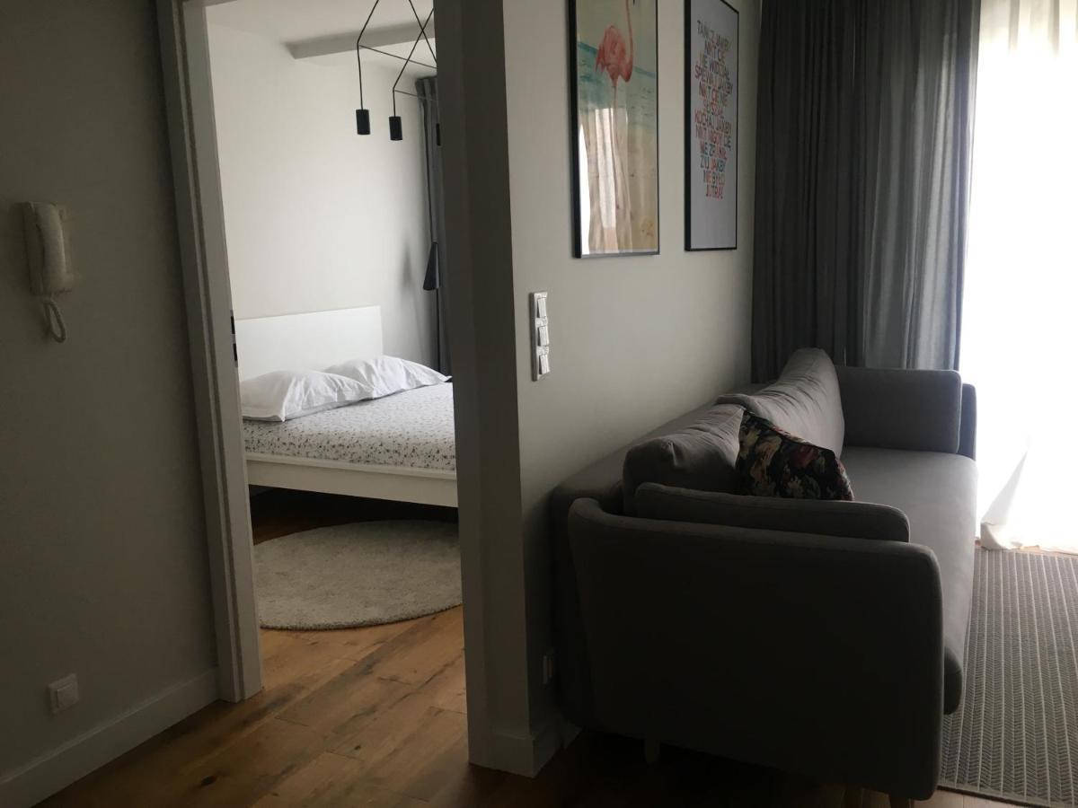One Apartment Сьрем Экстерьер фото